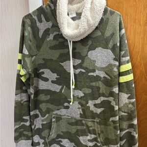 No Boundaries Cream Faux-Shearling Jacket with Olive Trim